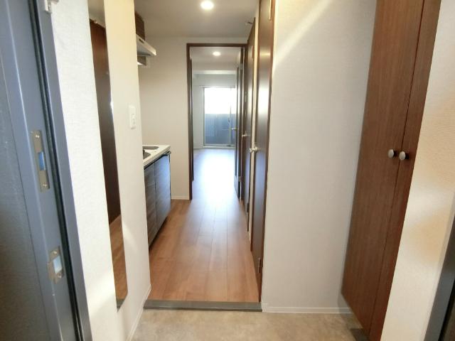 大阪市淀川区西三国マンション 玄関