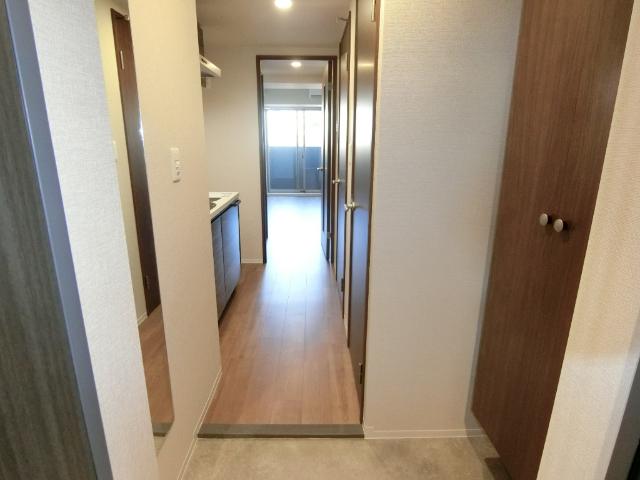 大阪市淀川区西三国マンション 玄関