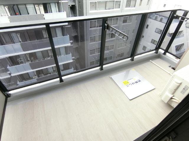 大阪市淀川区西中島マンション バルコニー