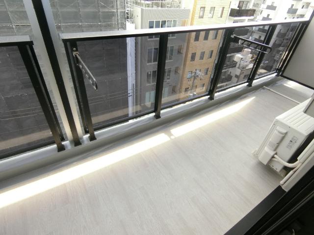 大阪市淀川区西中島マンション バルコニー