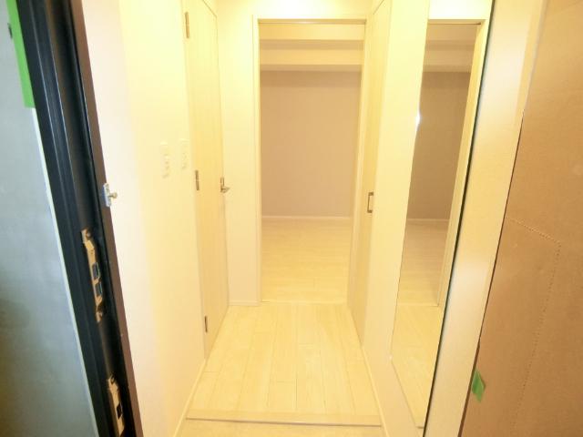 スプランディッド新大阪VⅢ 玄関