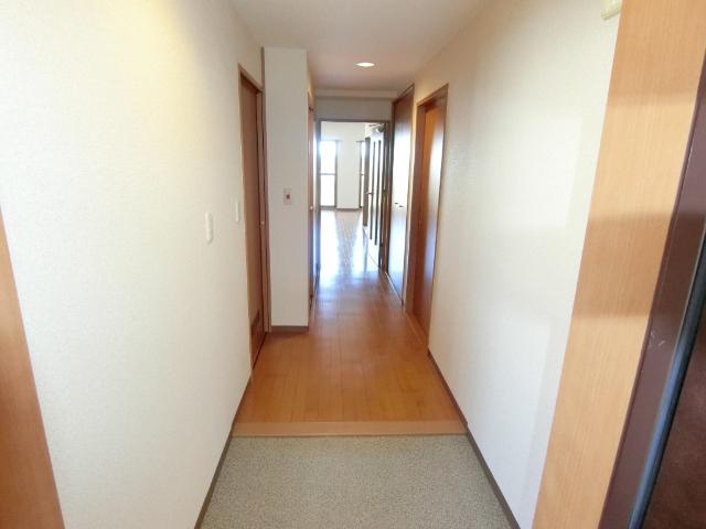 アメニティコート芦屋春日北棟 玄関