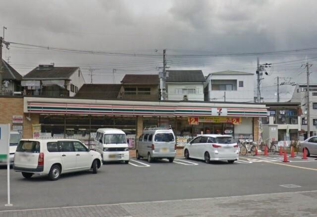 セブンイレブン大阪木川西淀川通店：258m