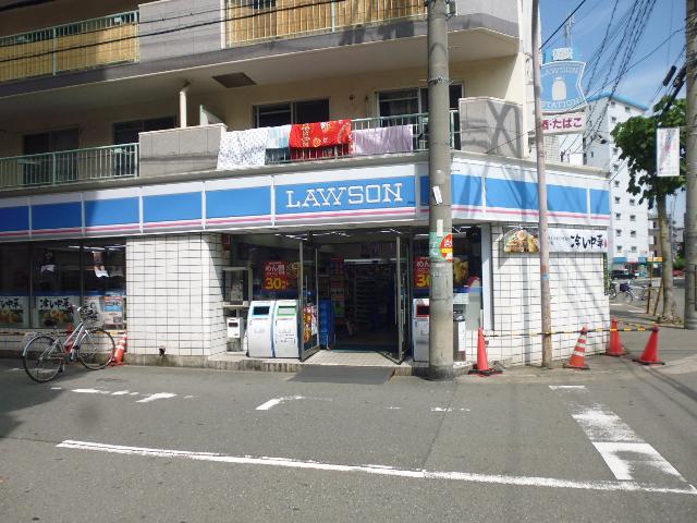 ローソン東淀川店：254m