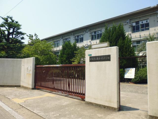 高校