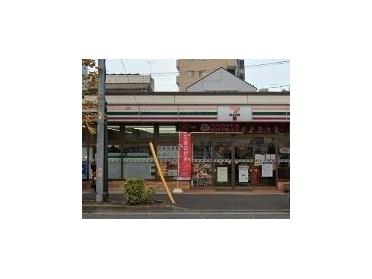 セブンイレブン横浜釜台町店：106m