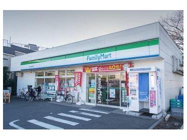 ファミリーマート等々力四丁目店：264m