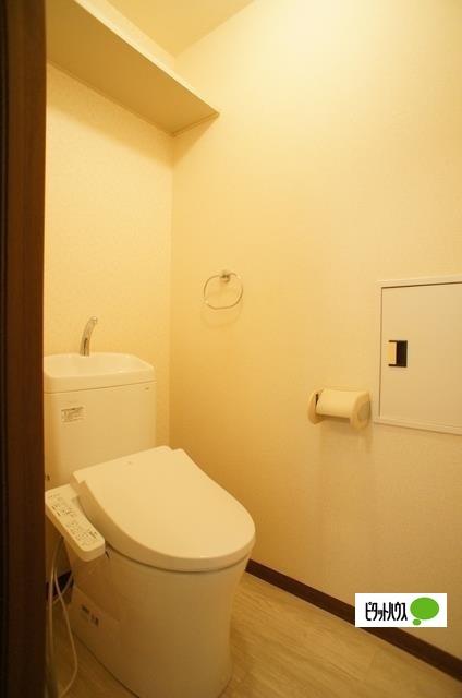 横浜市泉区岡津町アパート トイレ