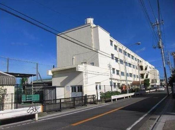 横浜市立原中学校：627m
