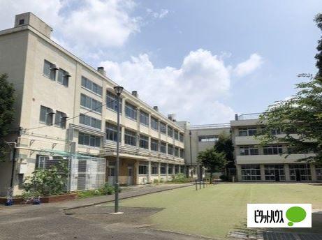 横浜市立三ツ境小学校：812m
