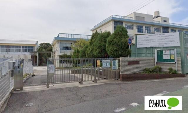 横浜市立南本宿小学校：758m