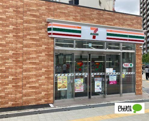 セブンイレブン横浜二俣川駅北店：633m