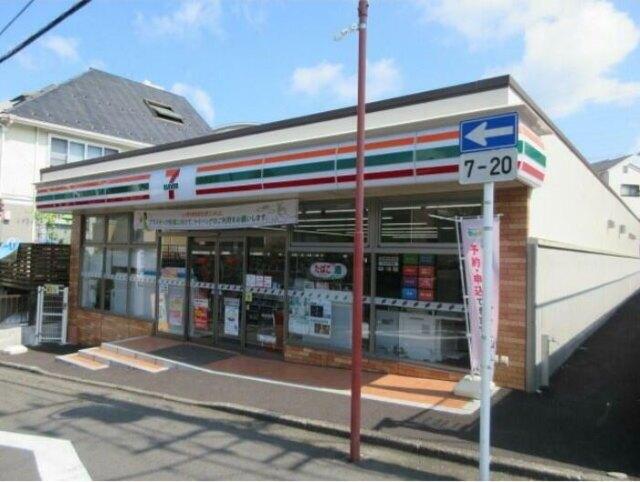 セブンイレブン横浜希望ヶ丘駅南店：717m