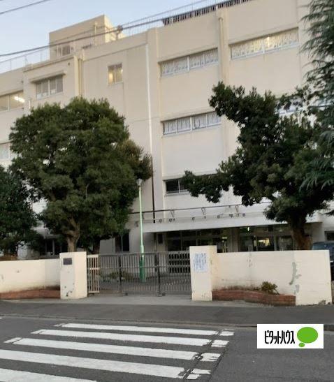 横浜市立瀬谷第二小学校：870m