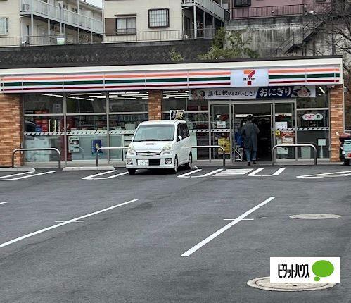 セブンイレブン横浜笹野台4丁目店：467m