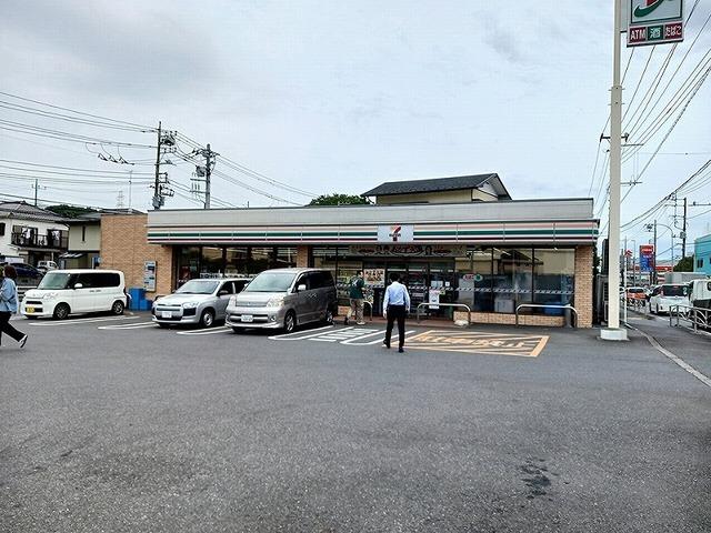 セブンイレブン：250m