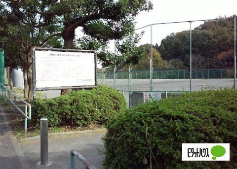 緑園東公園：1427m