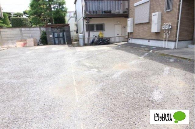 サニーハウス（101） 駐車場