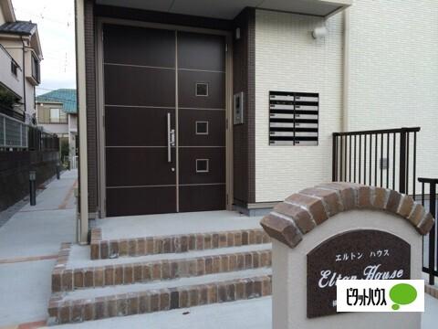 横浜市泉区緑園アパート エントランス