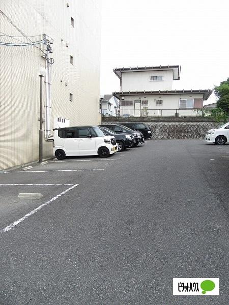 ＣＯＭ’Ｓ二ツ坂（3C） 駐車場
