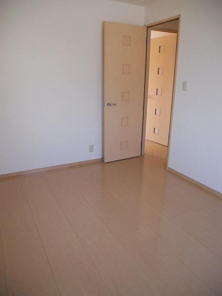グランモアかがり　Ａ（102） 部屋画像