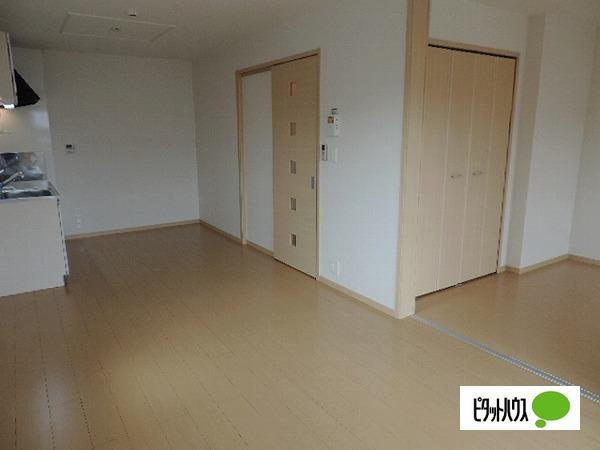 グランデカメリア山の手Ⅸ（205） 部屋画像