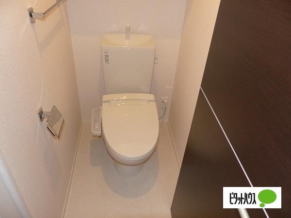 半田市瑞穂町アパート トイレ