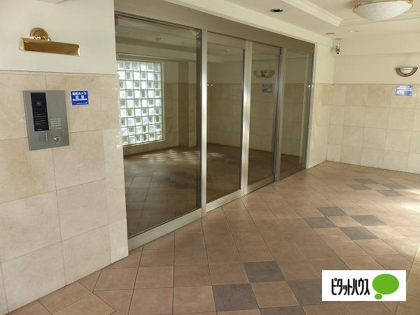 キャッスルハイツ知多半田駅前（1202） エントランス