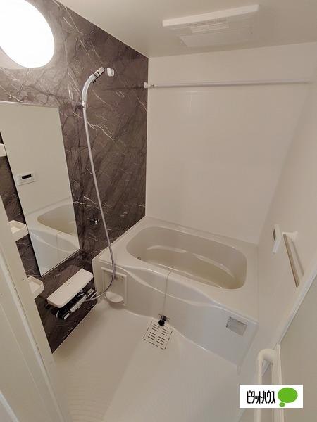 シャンポール新居（202） 部屋画像