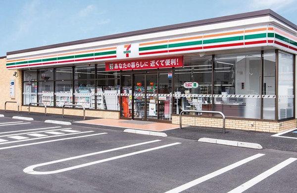 セブンイレブン東海市富木島前田面店：305m