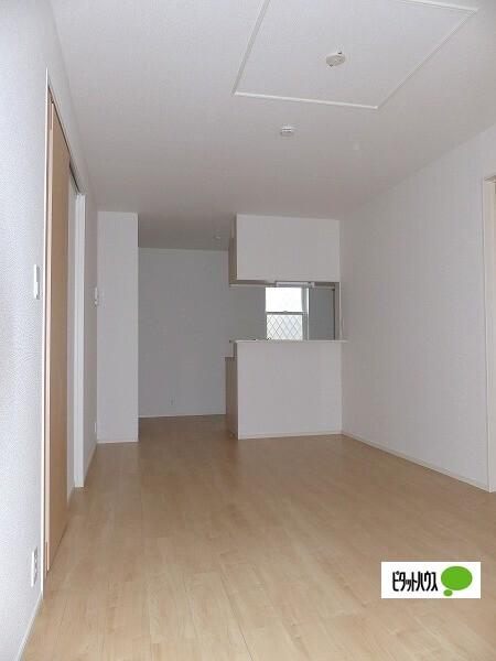 ニシルラッキーキャット（102） 部屋画像