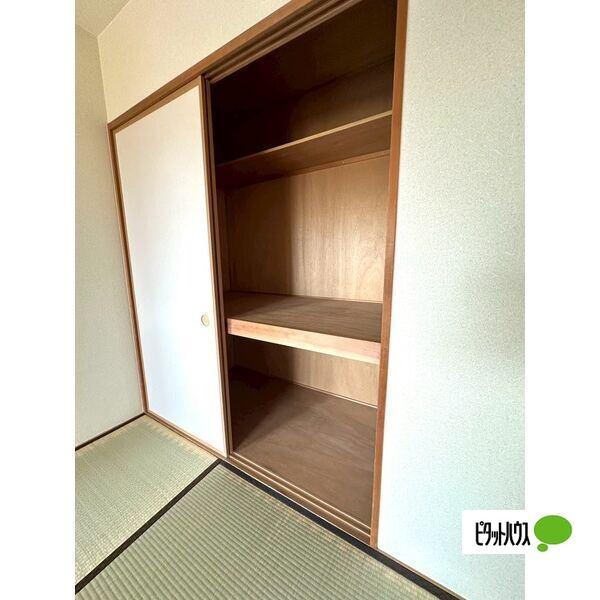 ロイヤルヒルズ山代参番館（2B） 収納