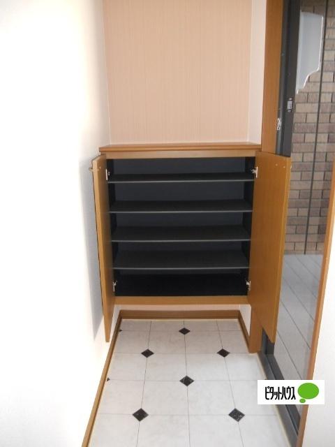 スカイウェーブ　Ｂ（102） 玄関