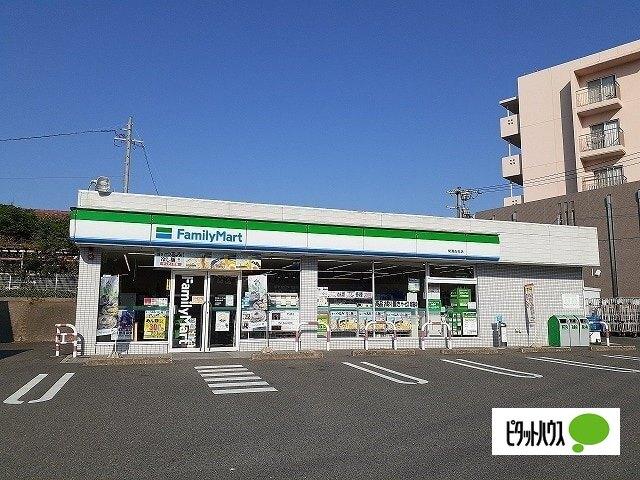 ファミリーマート常滑古社店：613m
