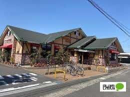 コメダ珈琲店半田亀崎店：614m