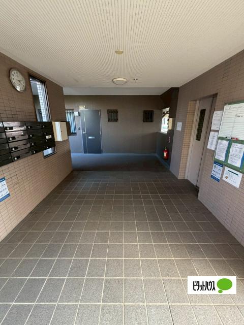 チッタ東郷（601） エントランス