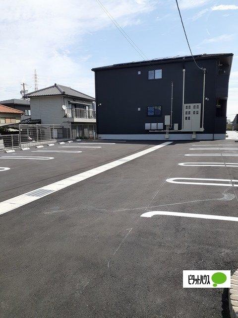 アンドゥトロワ 物件画像