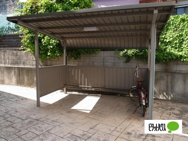 カーミー・芳川　A棟 物件画像