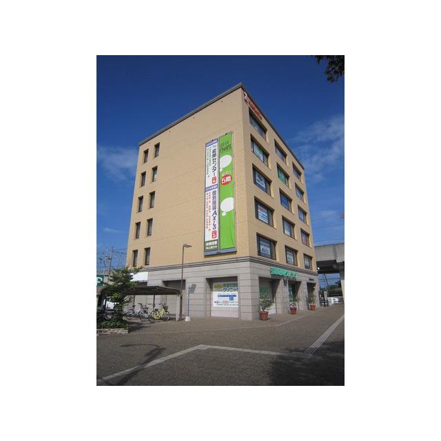 建物外観写真です。5階が当社事務所です。