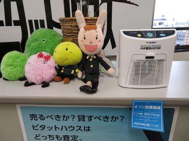 キッズコーナーも充実していますのでお客様も落ち着いて商談が進みます。