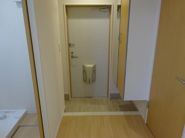 サージュ 玄関