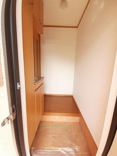 ヌーベル　アンジュ（101） 玄関