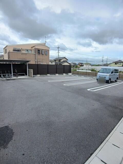 スペランツァⅡ（103） 駐車場