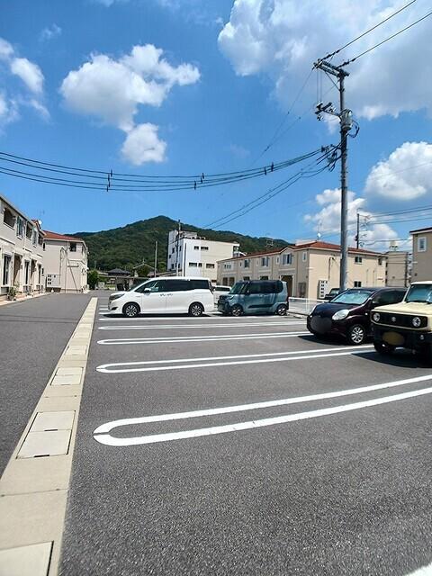 グラン・シャリオ　Ⅱ（101） 駐車場
