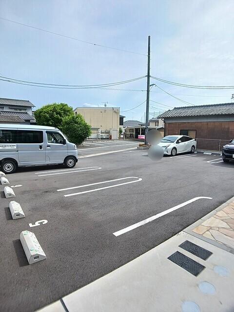 イースト　ドラゴン　Ⅰ（203） 駐車場