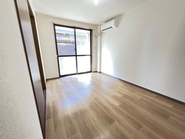 ロイヤルハイツ６９２ 部屋画像