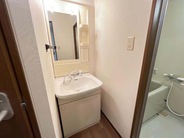 ロイヤルハイツ６９２ 部屋画像