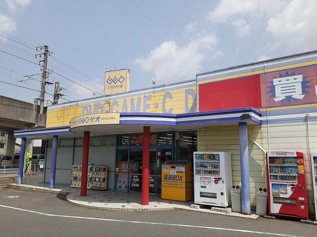 ゲオ茶屋町店：550m
