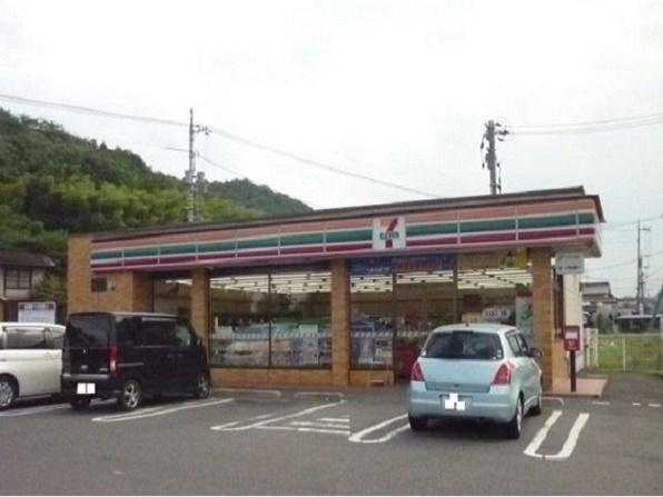 セブンイレブン植松店：270m