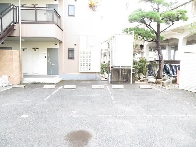 ビューティリメインD（417） 駐車場